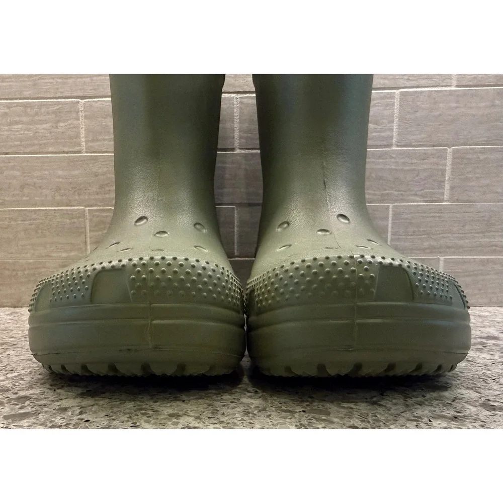 Crocs NWOT Adult Unisex Classic Army Green Waterproof Rain Boots Mens 7 Womens 9